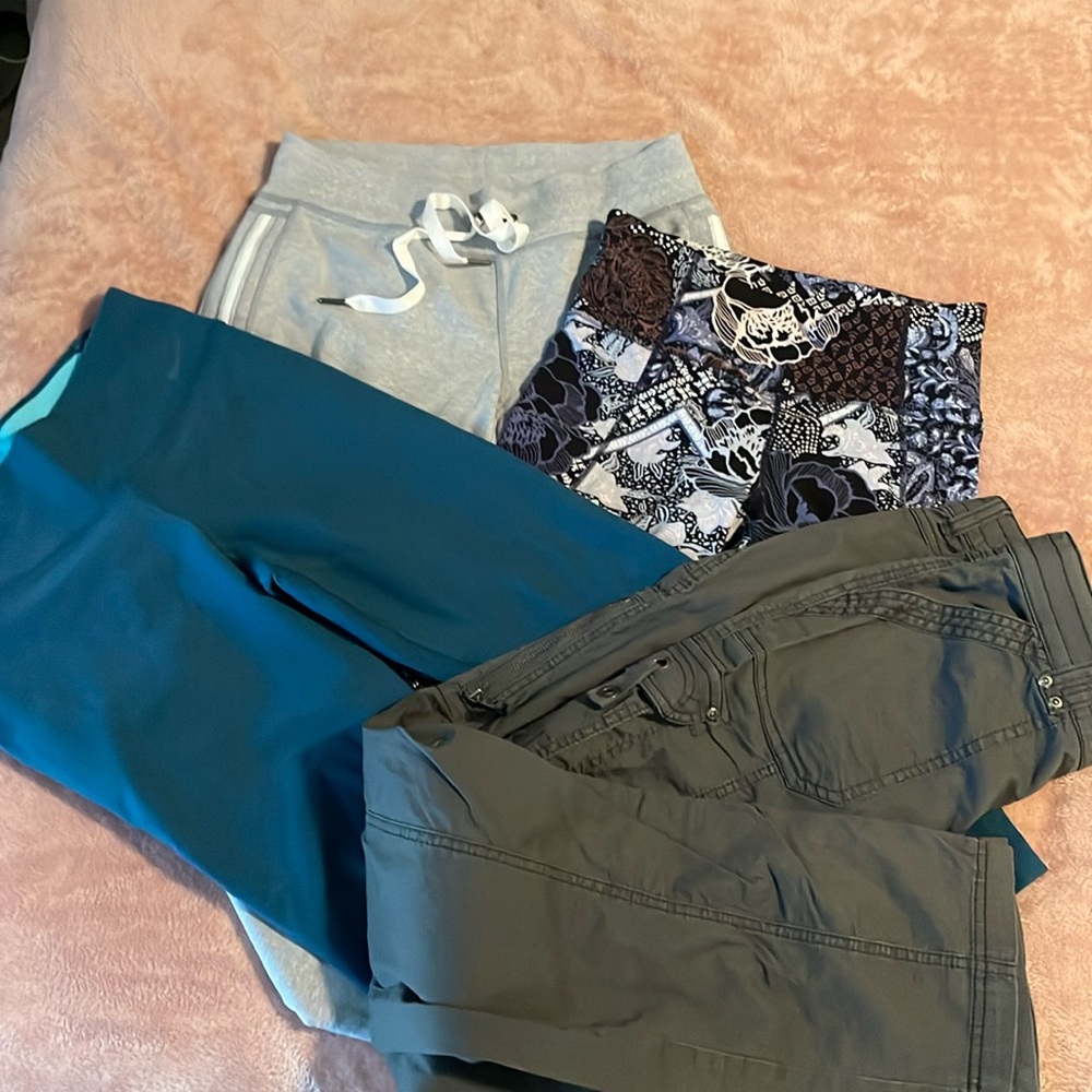 BUNDLE of 4 Women’s Pants Leggings Sweatpants